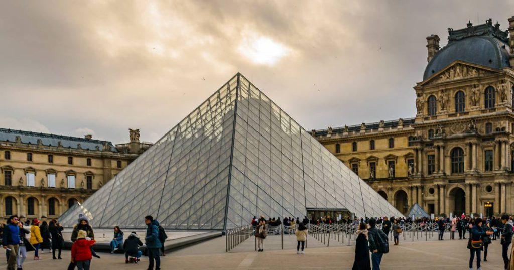 Museo del Louvre